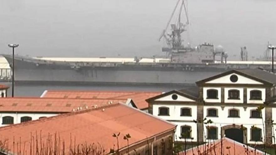 La Armada 'jubila' al portaaviones 'Príncipe de Asturias'