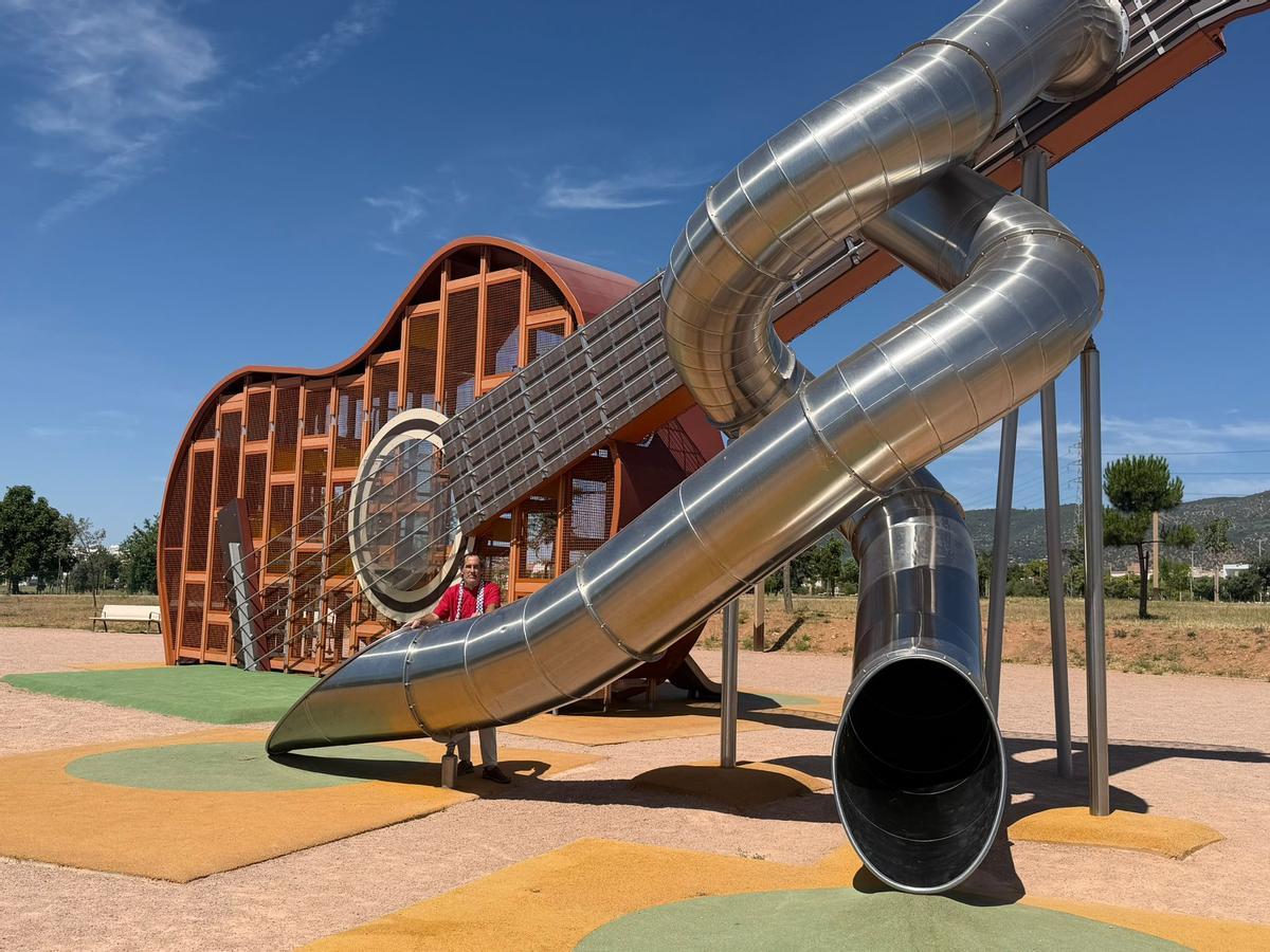 Parque del Flamenco, vacío y en plena ola de calor.