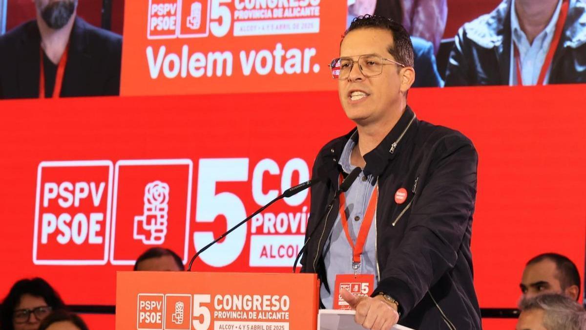 Primer discurso de Rubén Alfaro como secretario general del PSOE de Alicante