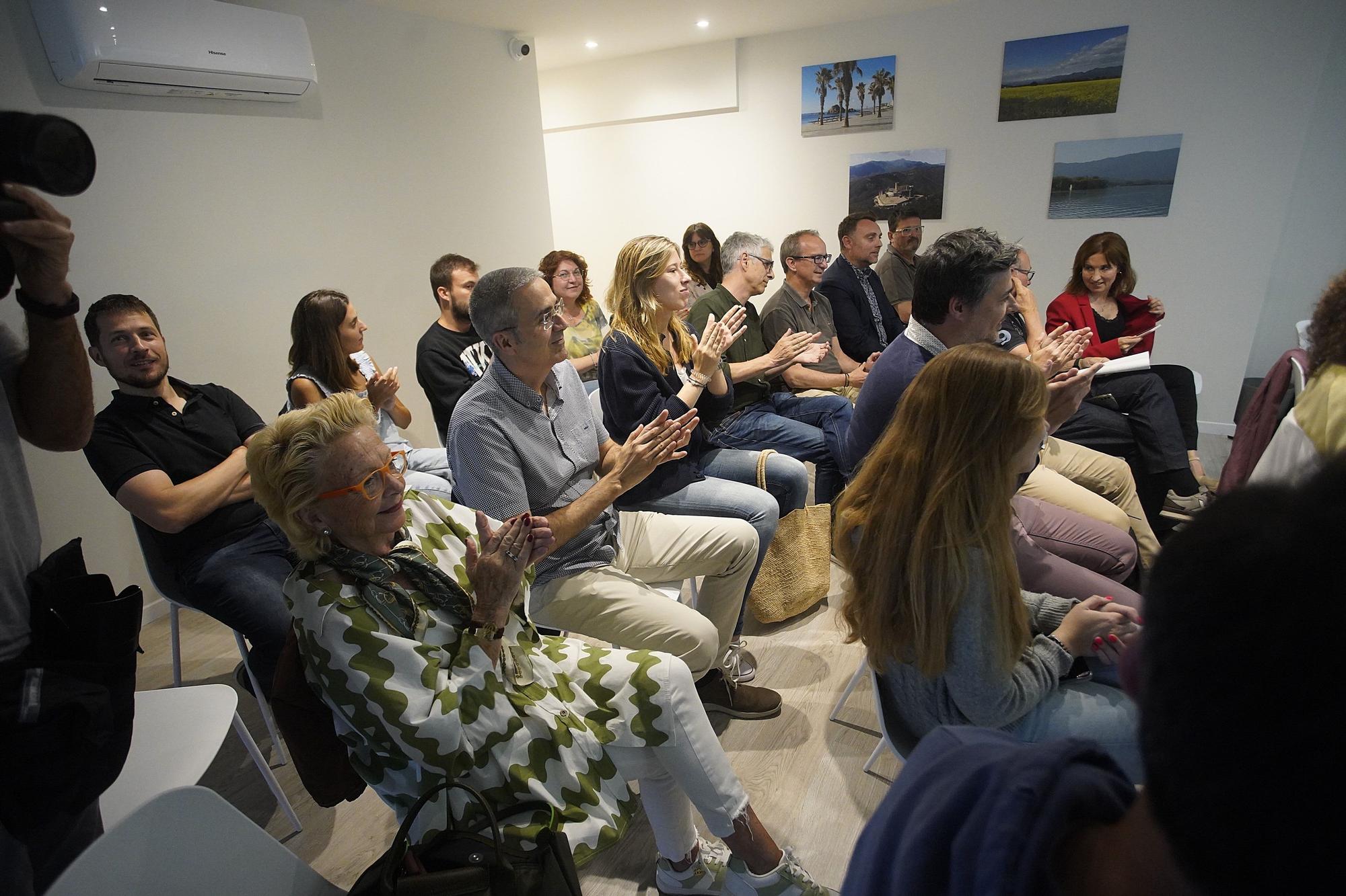 Reunió de Gemma Geis (Junts) amb els membres de la candidatura a Girona