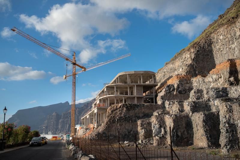 Construcción de complejos turísticos en Los Gigantes.