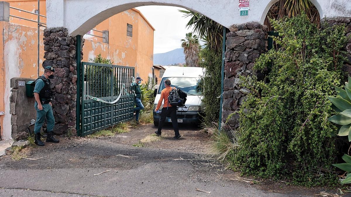 Registro en la casa de Tomás Gimeno