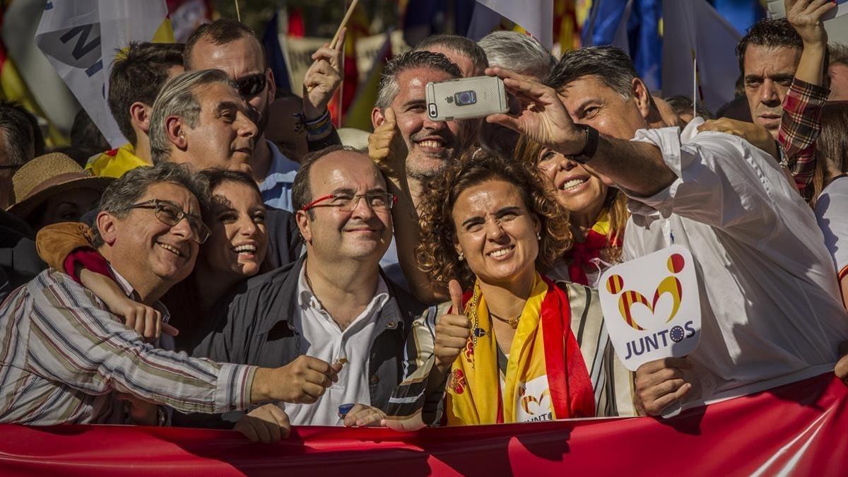 Selfie del PSC, el PPC y CIutadans