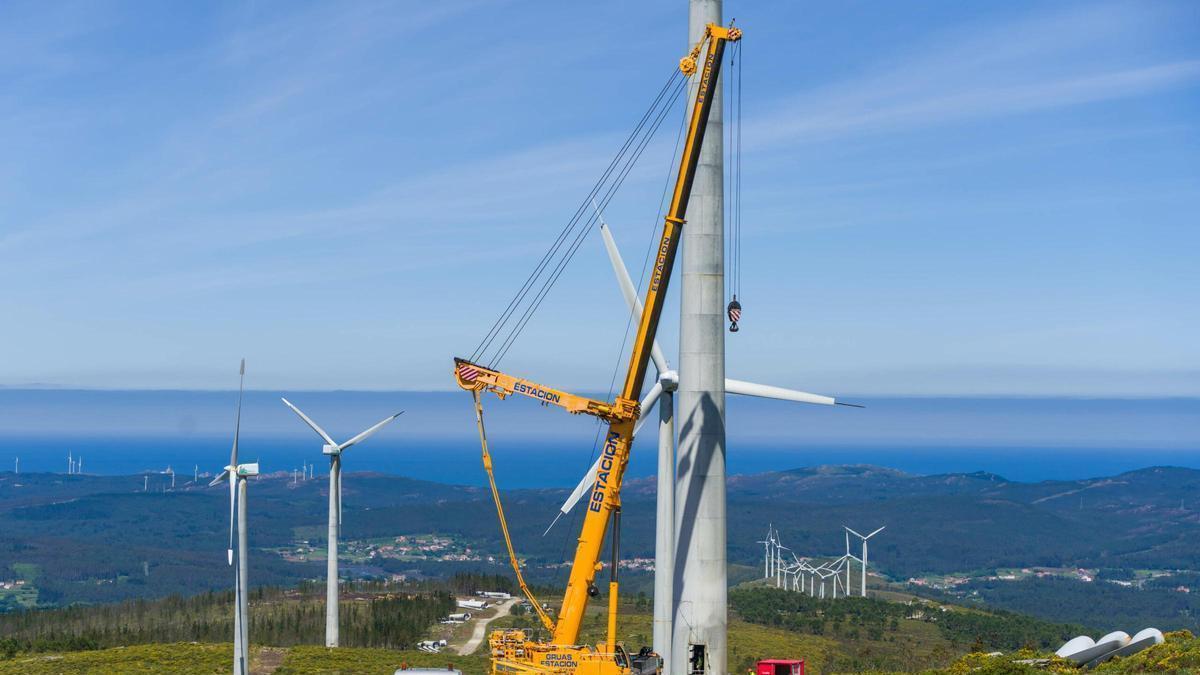 Obras de desmantelamiento del parque eólico Monte Redondo de Naturgy.
