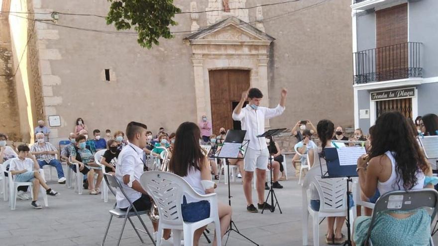 Fiestas culturales en Vilar de Canes.