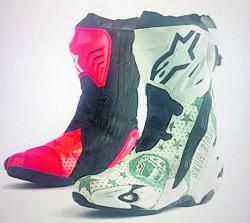 Unas botas de Jorge Lorenzo