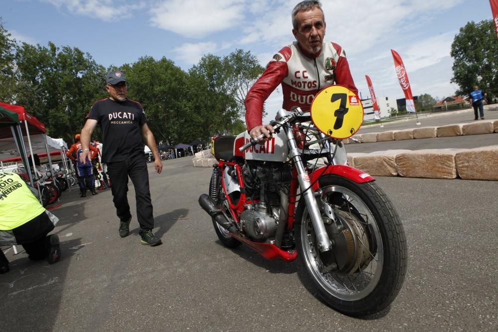 Carreras de motos clásicas en Gijón