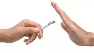 Cerca de 73.000 andaluces usan nuevos tratamientos farmacológicos para dejar de fumar