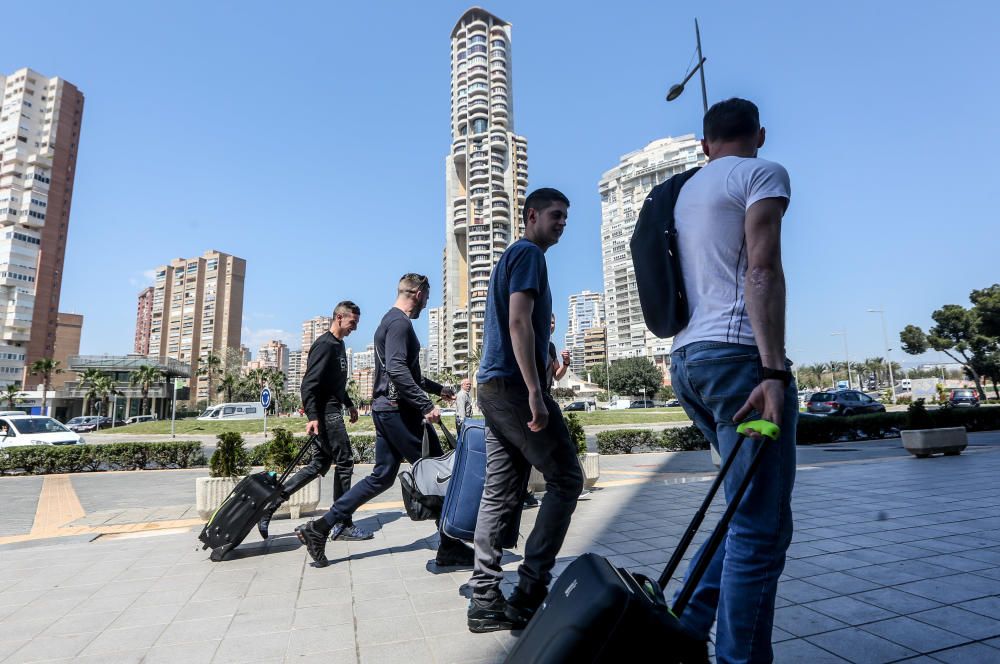 Los turistas aprovechan el buen tiempo del primer día de la Semana Santa