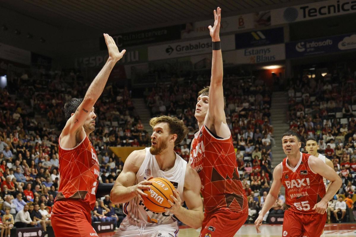 Girona. Pavello de Fontajau. Partit Basquet Girona-Manresa. Lliga ACB. Temporada 2025-2026.