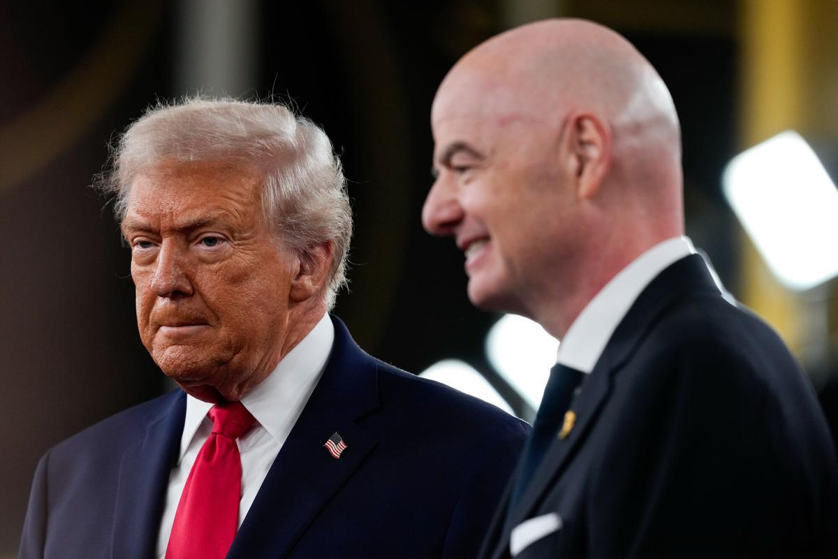 Infantino, junto a Donald Trump en un acto del Mundial