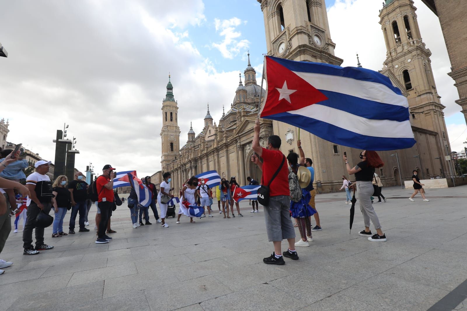 La comunidad cubana de Zaragoza se manifiesta a raíz las protestas en el país