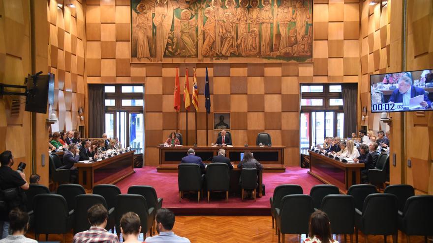 Los portavoces del Ayuntamiento de Zaragoza debaten sobre las aportaciones que reciben los partidos del consistorio