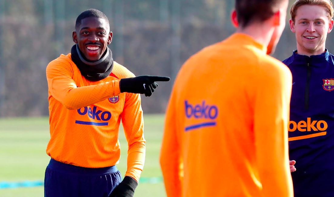 Dembélé, en un entrenamiento junto a Frenkie de Jong.