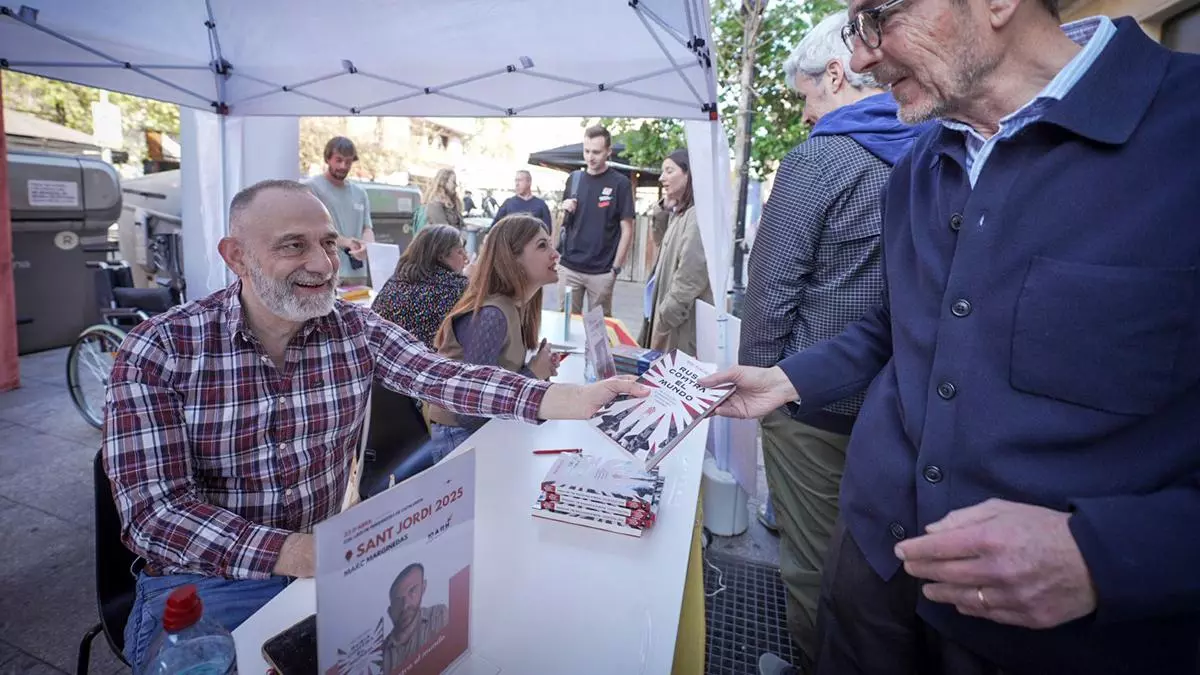 Marc Marginedas, un corresponsal de guerra "abrumado" por Sant Jordi