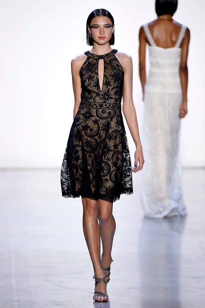 Tadashi Shoji