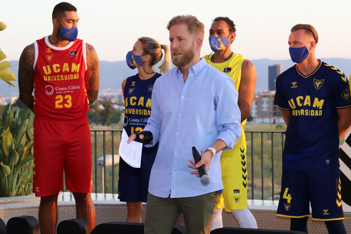 Los equipos de la UCAM presentan sus nuevas equipaciones