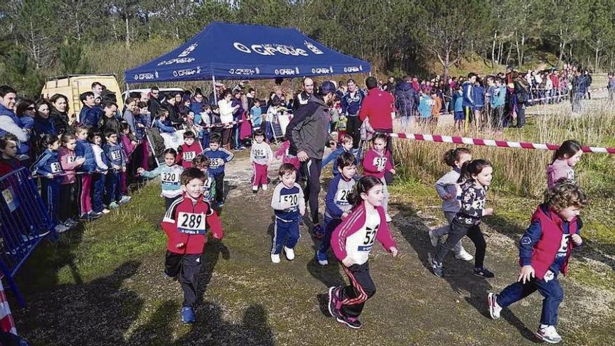 Un momento de la anterior carrera de la liga escolar. // Muñiz