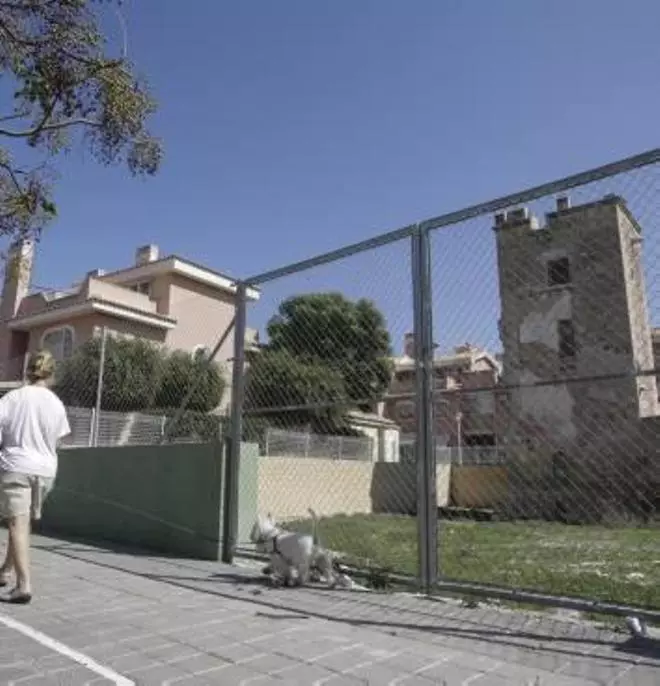 El Ayuntamiento de Alicante compra la Torre Placia por 1,7 millones y la alejará 500 metros
