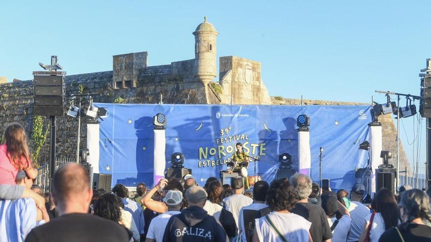Concierto de Ana Lua Caiano en el castillo de San Antón