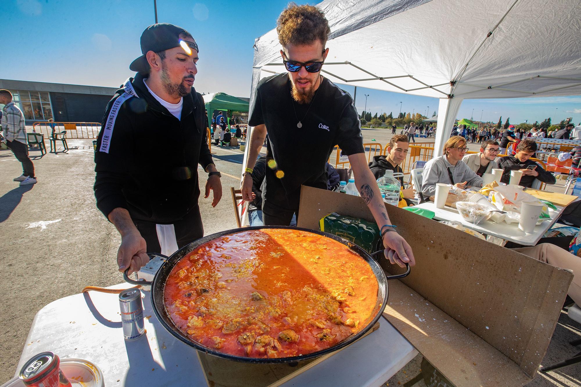 Torrevieja celebra sus paellas sin perder la ilusión