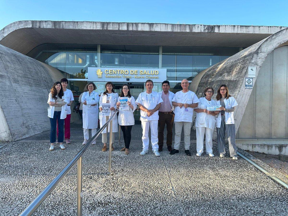 Concentración de médicos en el Centro de Salud Sebastián Traba (Nuevo Cáceres)