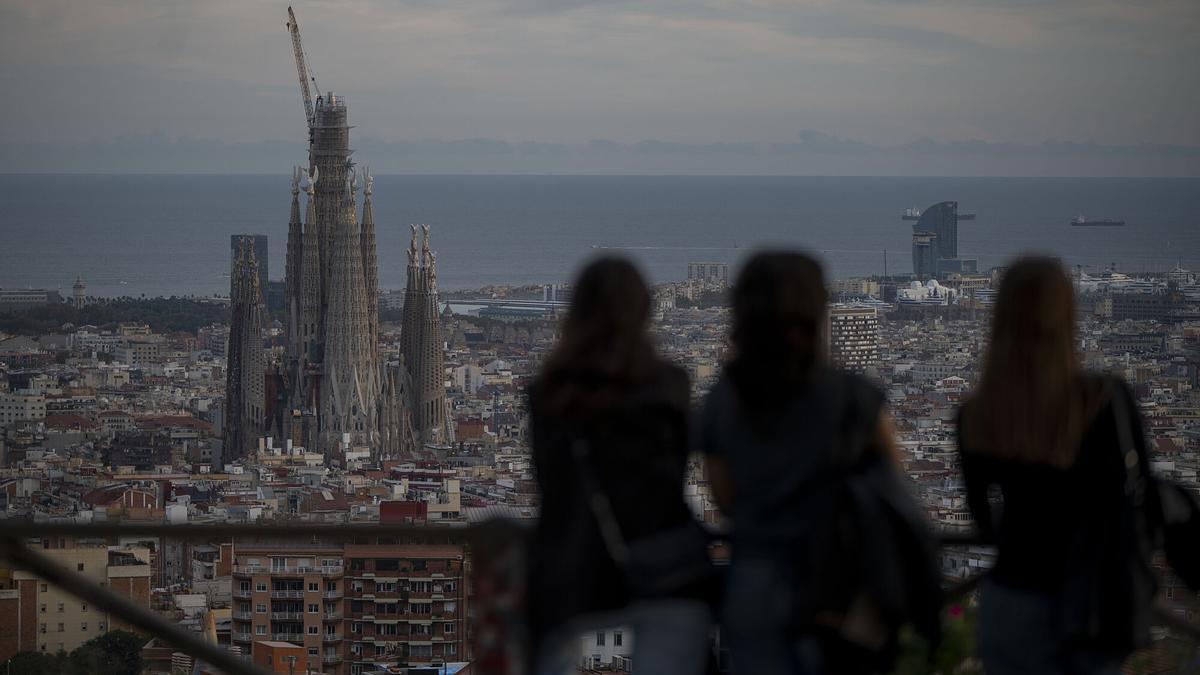 La Sagrada Família, vista desde el Guinardó.