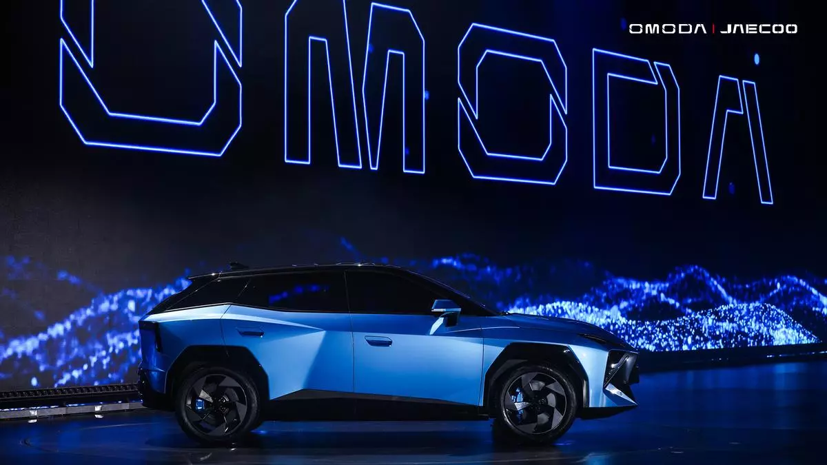 El Omoda 3 prende la "Mecha”
