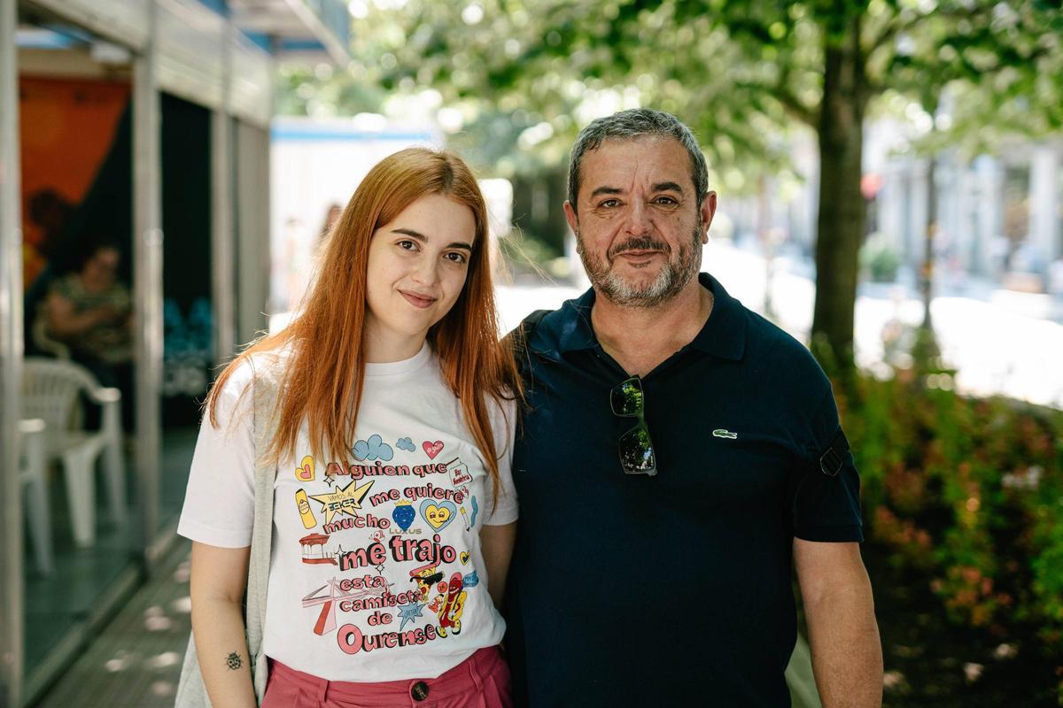 Alba e Óscar Guzmán, pai e filla, escritores e pregoeiros.