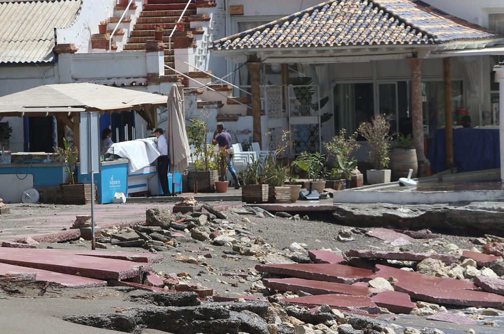 Temporal de viento y olas en las playas de Málaga