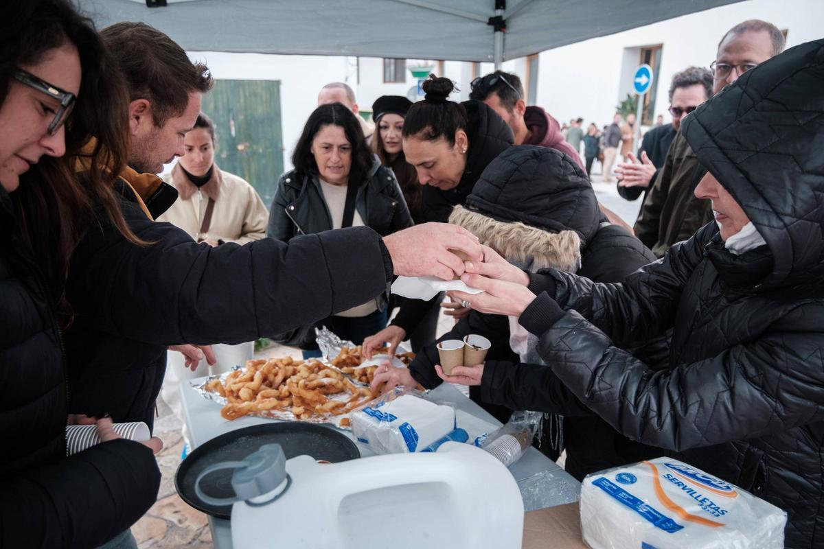 Las imágenes de la inscripción para el concurso del arroz de matanzas en Sant Antoni