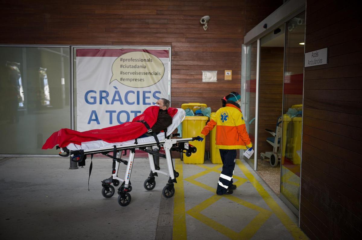 La velocitat de contagi i el risc de rebrot segueixen a l’alça a Catalunya