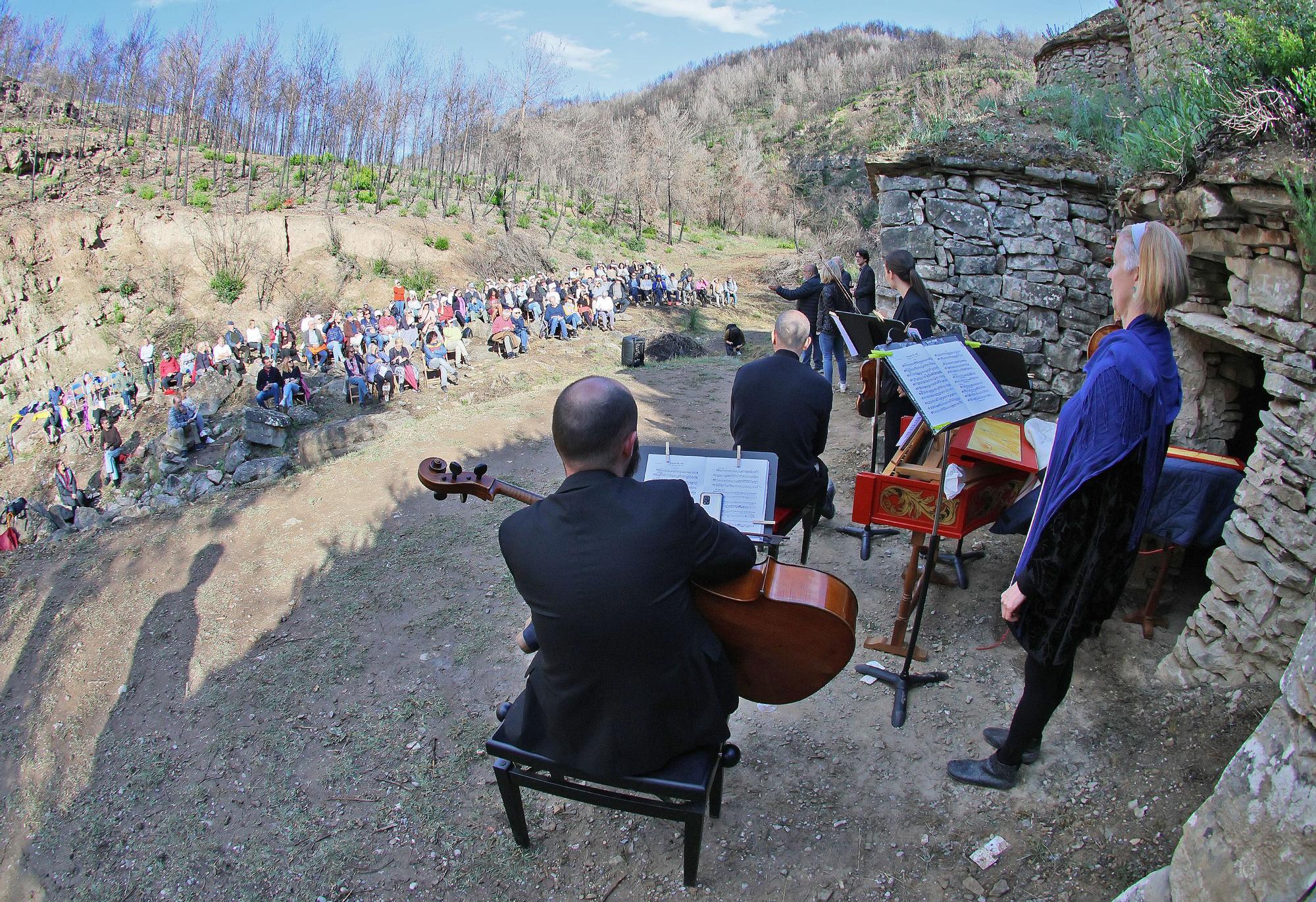 Les millors fotos de l'homenatge als pagesos del bosc a les tines de la Vall del Flequer del Pont