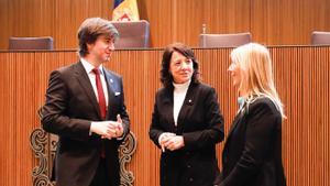 La presidenta del Parlament de Catalunya, Anna Erra, se reúne con los síndics andorranos, Carles Ensenyat i Sandra Codina, en el Consell General.