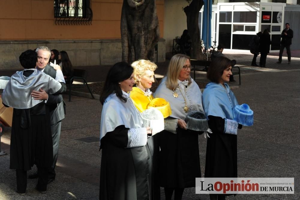 Rosamaría Alberdi, primera enfermera doctora honoris causa de España por la UMU