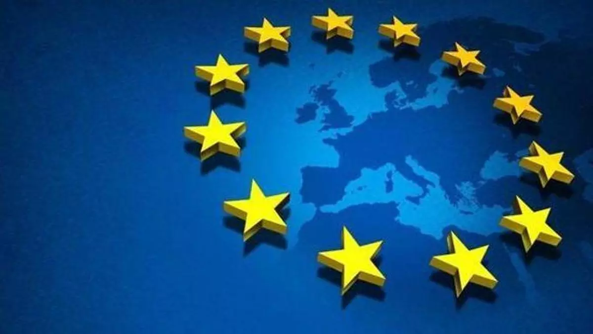 Las normas de tráfico europeas que muchos españoles desconocen y que te pueden arruinar las vacaciones