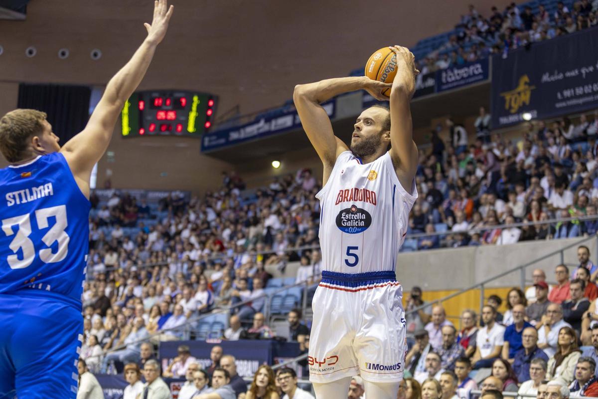 El Obradoiro busca un jugador para complementar el tres y el cuatro.