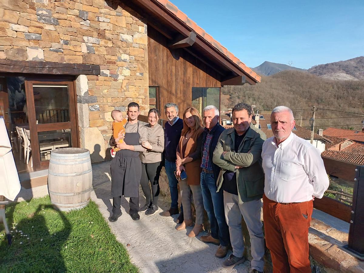 La visita al restaurante Los Cabornos.