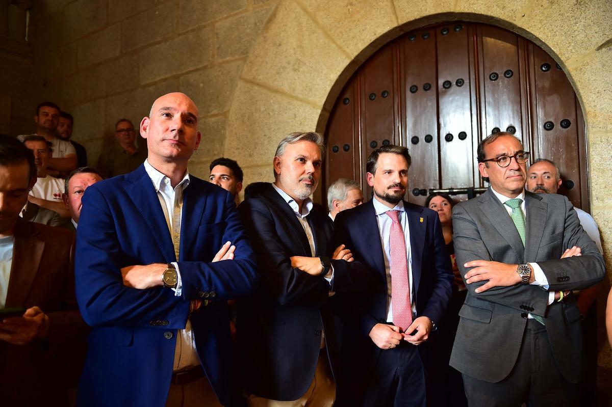 Fotogalería | Toma de posesión de David Dóniga como alcalde de Plasencia