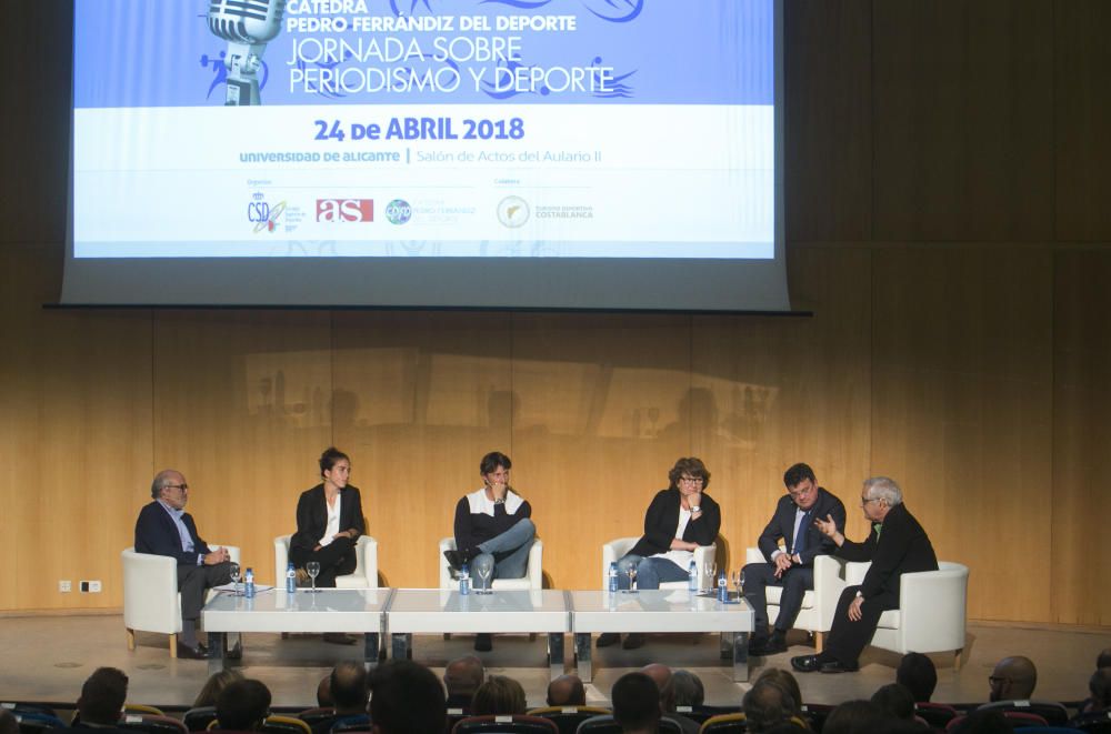 El seleccionador Julen Lopetegui en la Universidad de Alicante.