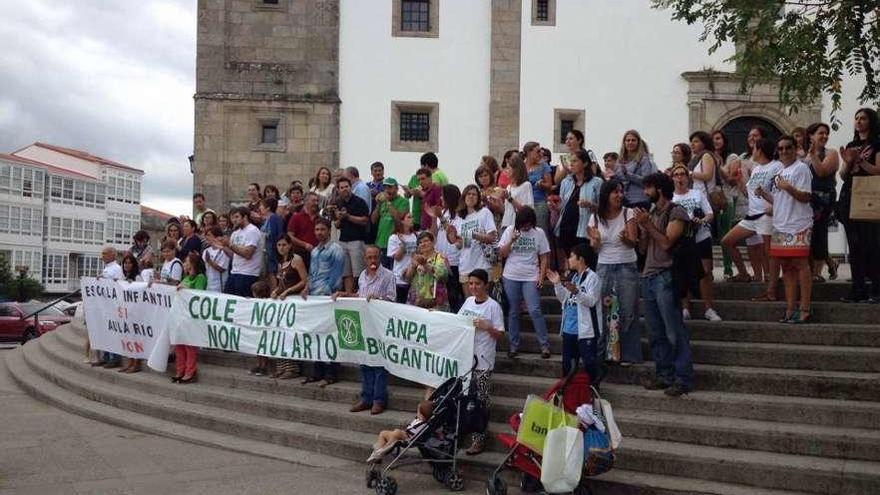 Protesta de la comunidad educativa hace unos años para exigir mejoras en el centro