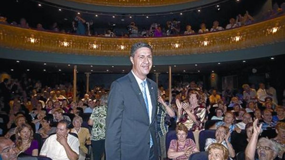 García Albiol, ayer, en el teatro Zorrilla de Badalona, donde hizo balance del primer año como alcalde del PP.