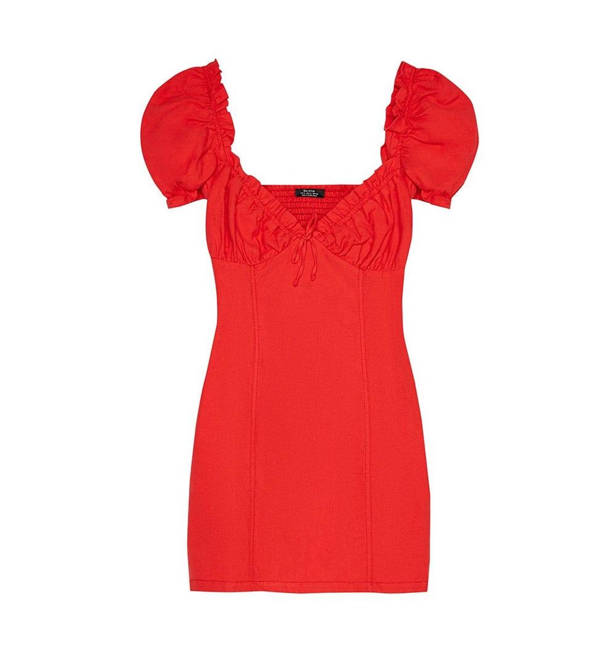 Vestido rojo corto de Jessica Goicoechea x Bershka. (Precio: 25,99 euros)