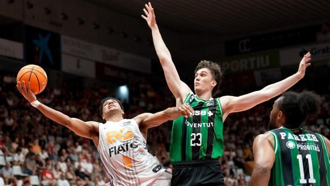 Gran final de fiesta para el Girona tras ganar a una Penya que espera rival en el play-off ACB