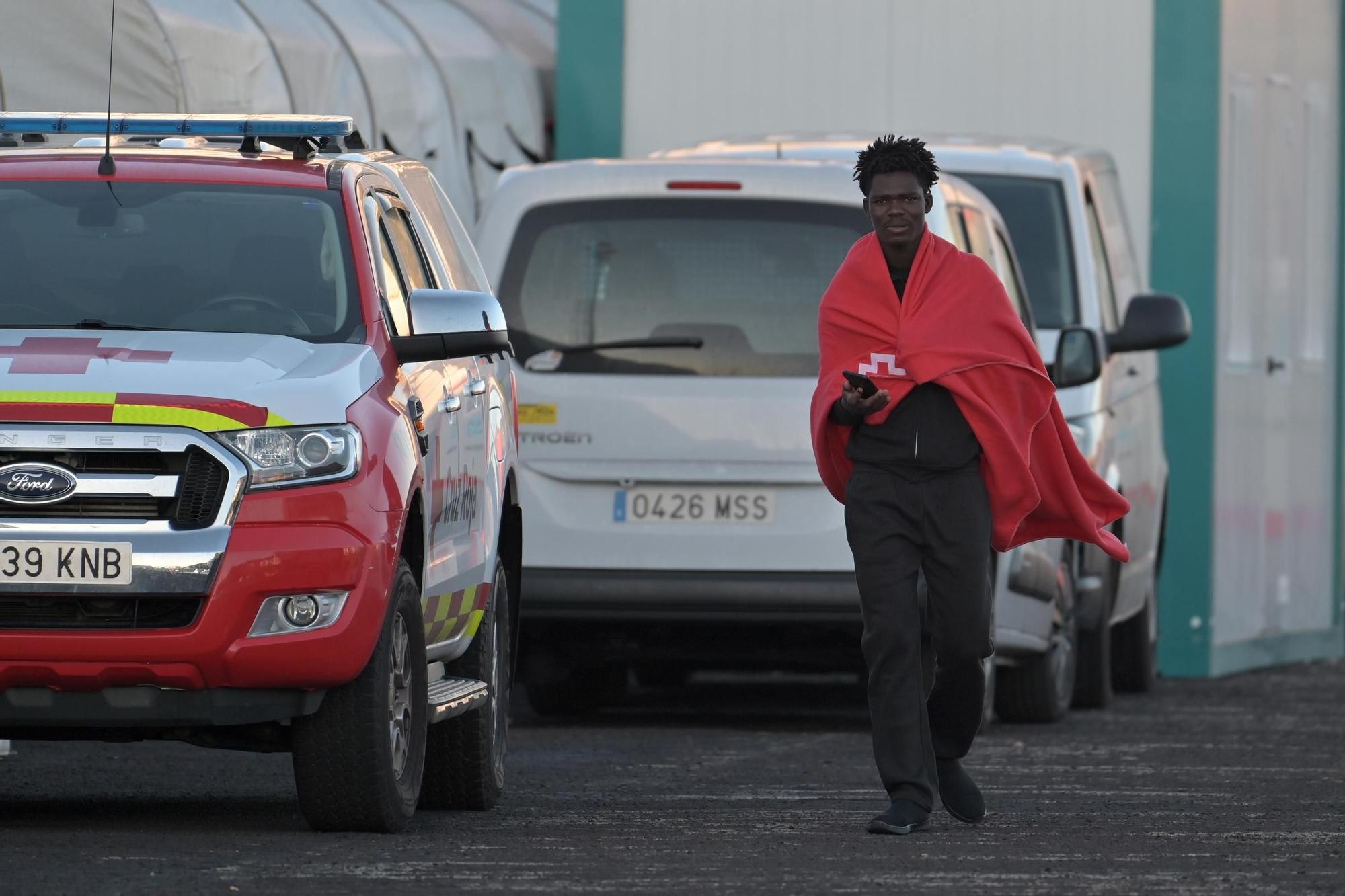 Llegada de 151 inmigrantes a El Hierro en dos cayucos
