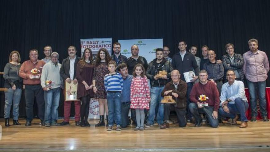 Entrega de los galardones de fotografía del ClickPetrer Otoño