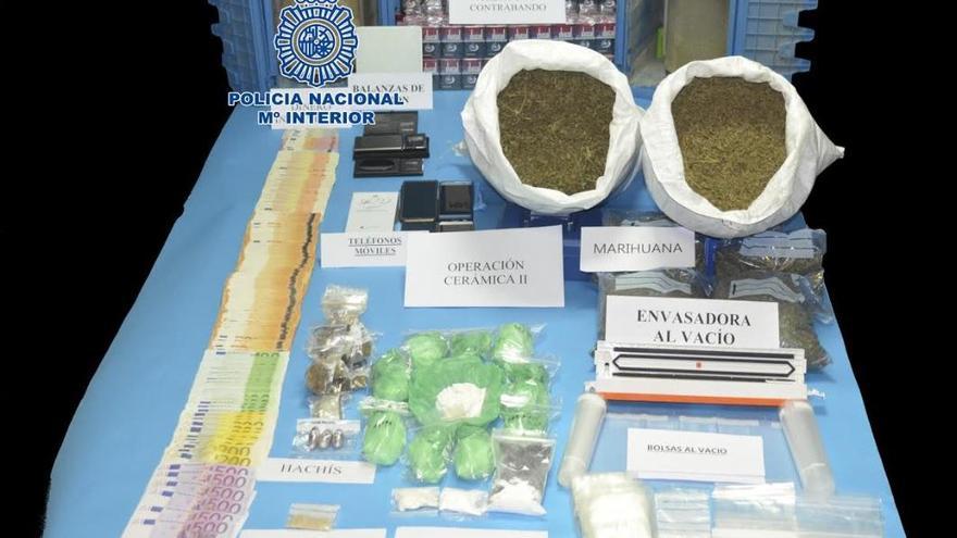 Desmantelado un punto de distribución de drogas en La Rambla con cuatro detenidos