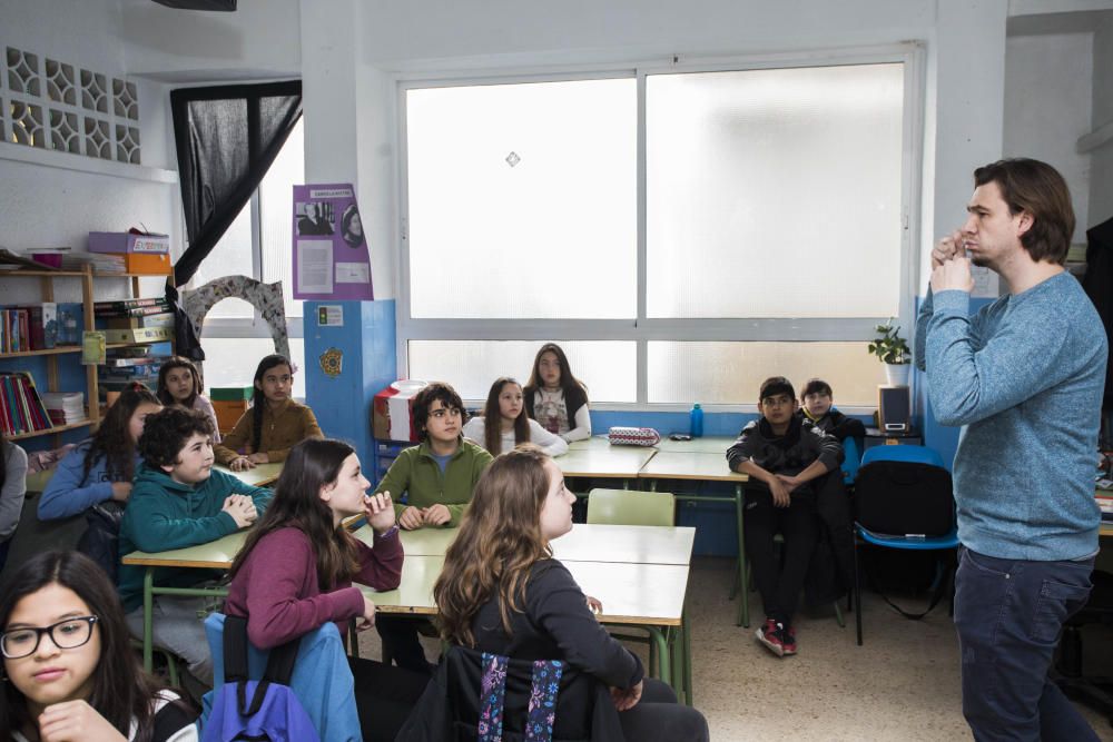 La llengua de signes entra a les aules valencianes