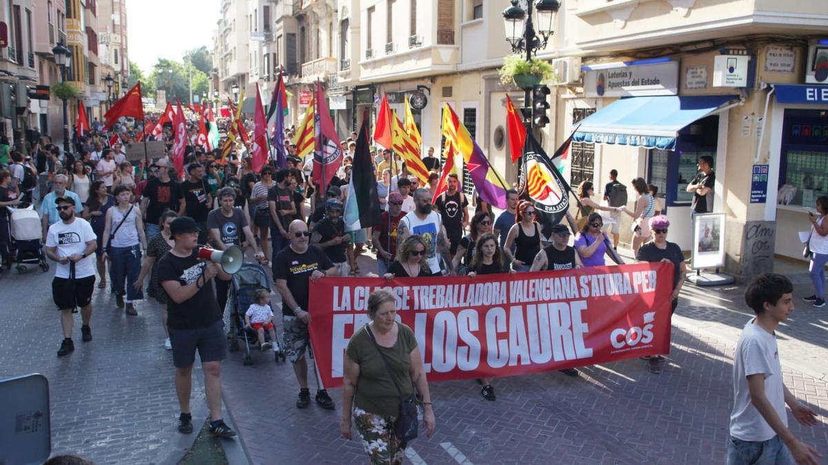 Cientos de personas salen a la calle en Castelló para pedir la dimisión ...