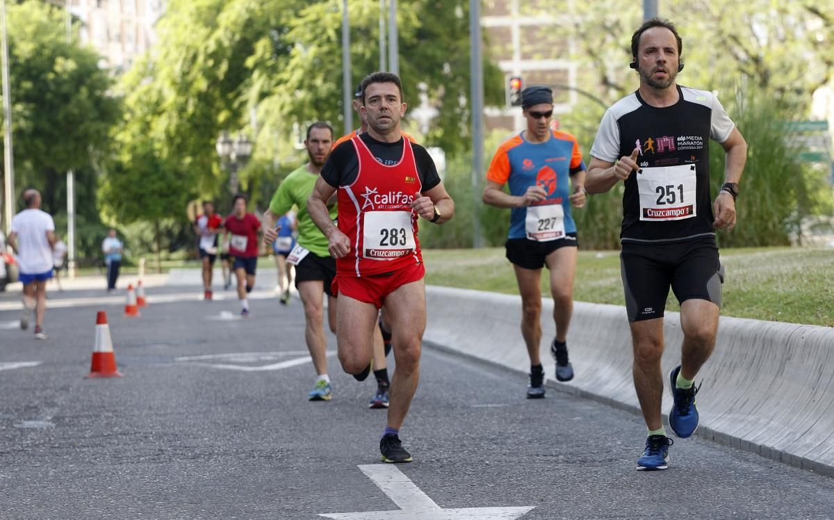 Virtudes Corpas y Jesús Ballesta vencen en la Carrera María Auxiliadora